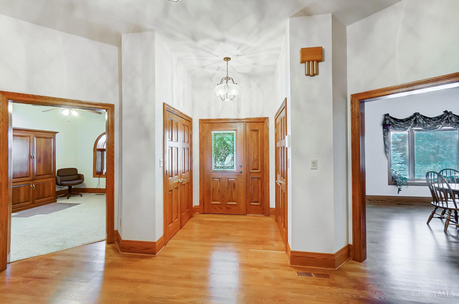 Homes for sale in Union Twp, OH | 507 Shawhan Rd, Union Twp, OH 45152 | MLS# 1845879