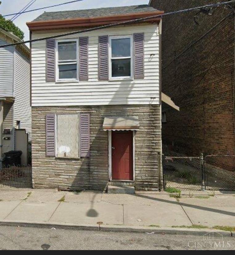Homes for sale in Cincinnati, OH | 1050 Marshall Ave, Cincinnati, OH 45225 | MLS# 1846631
