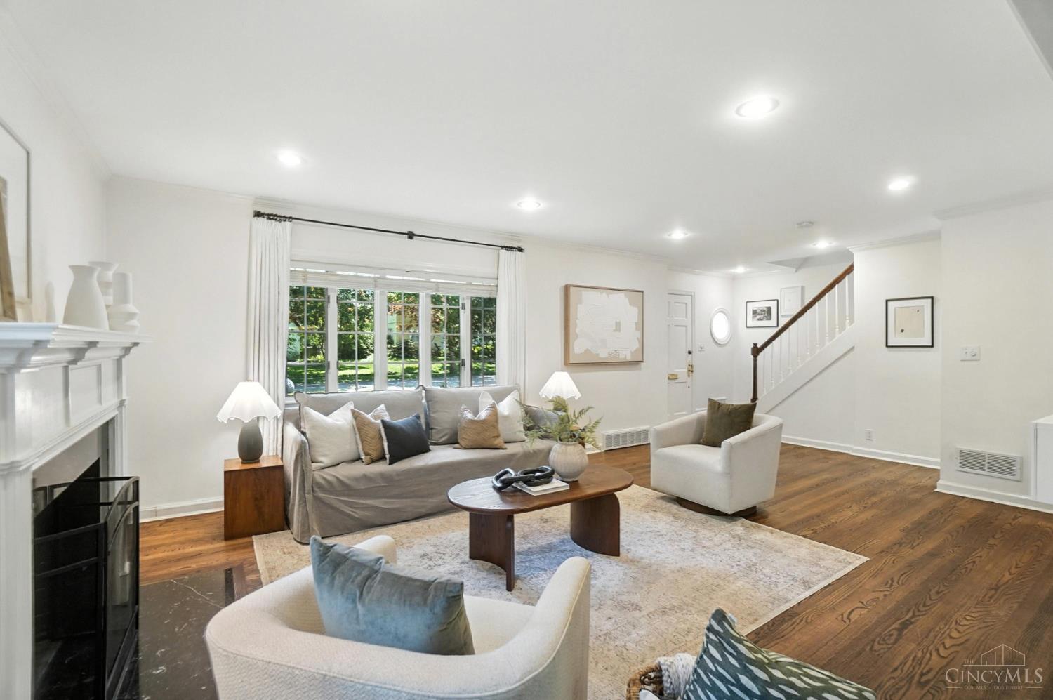 3831 Broadview Drive