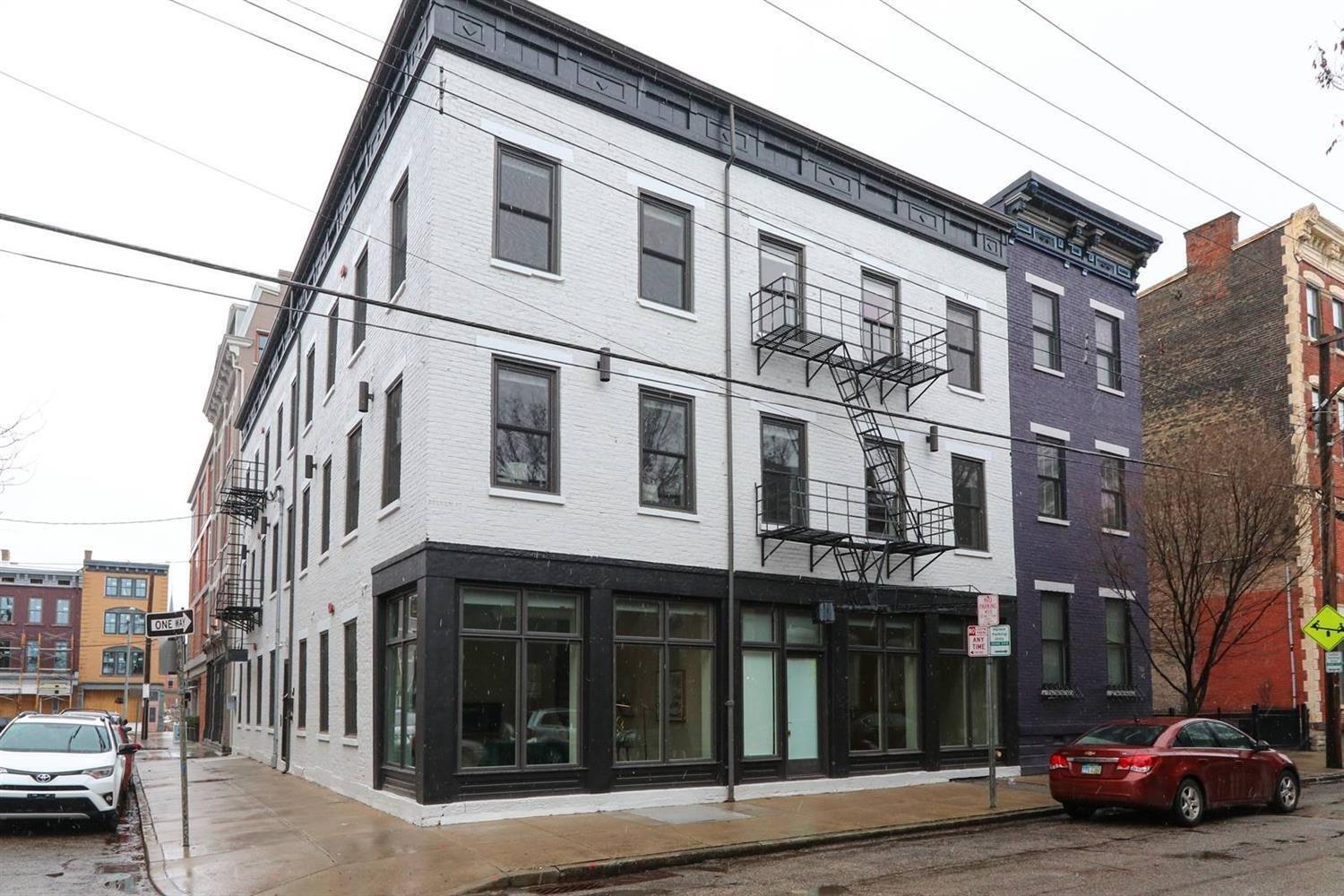 13 W Fifteenth Street