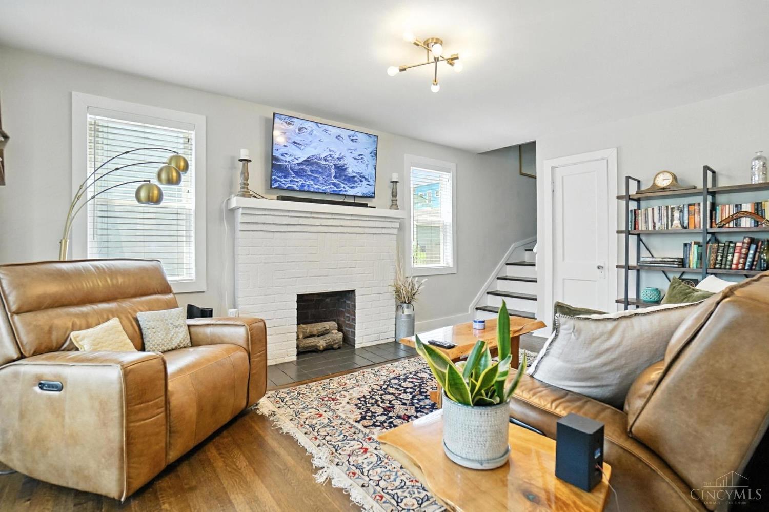 Homes for sale in Cincinnati, OH | 3571 Vista Ave, Cincinnati, OH 45208 | MLS# 1847623