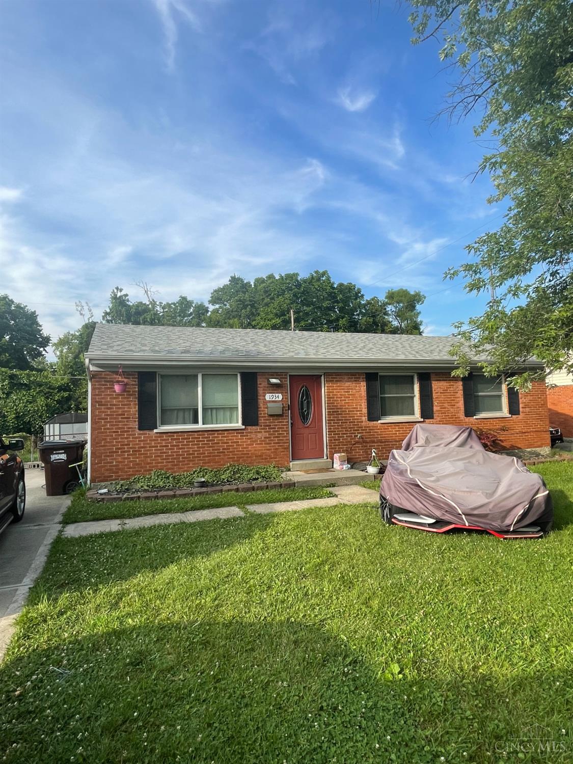 Homes for sale in Springfield Twp., OH | 1934 Windmill, Springfield Twp., OH 45240 | MLS# 1847600