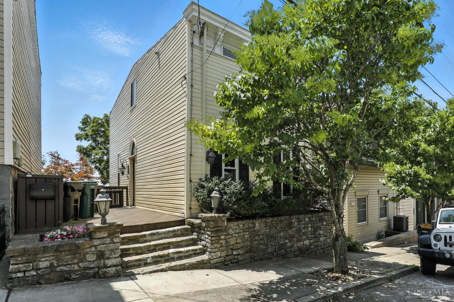 Homes for sale in Cincinnati, OH | 305 Klotter Ave, Cincinnati, OH 45219 | MLS# 1847749