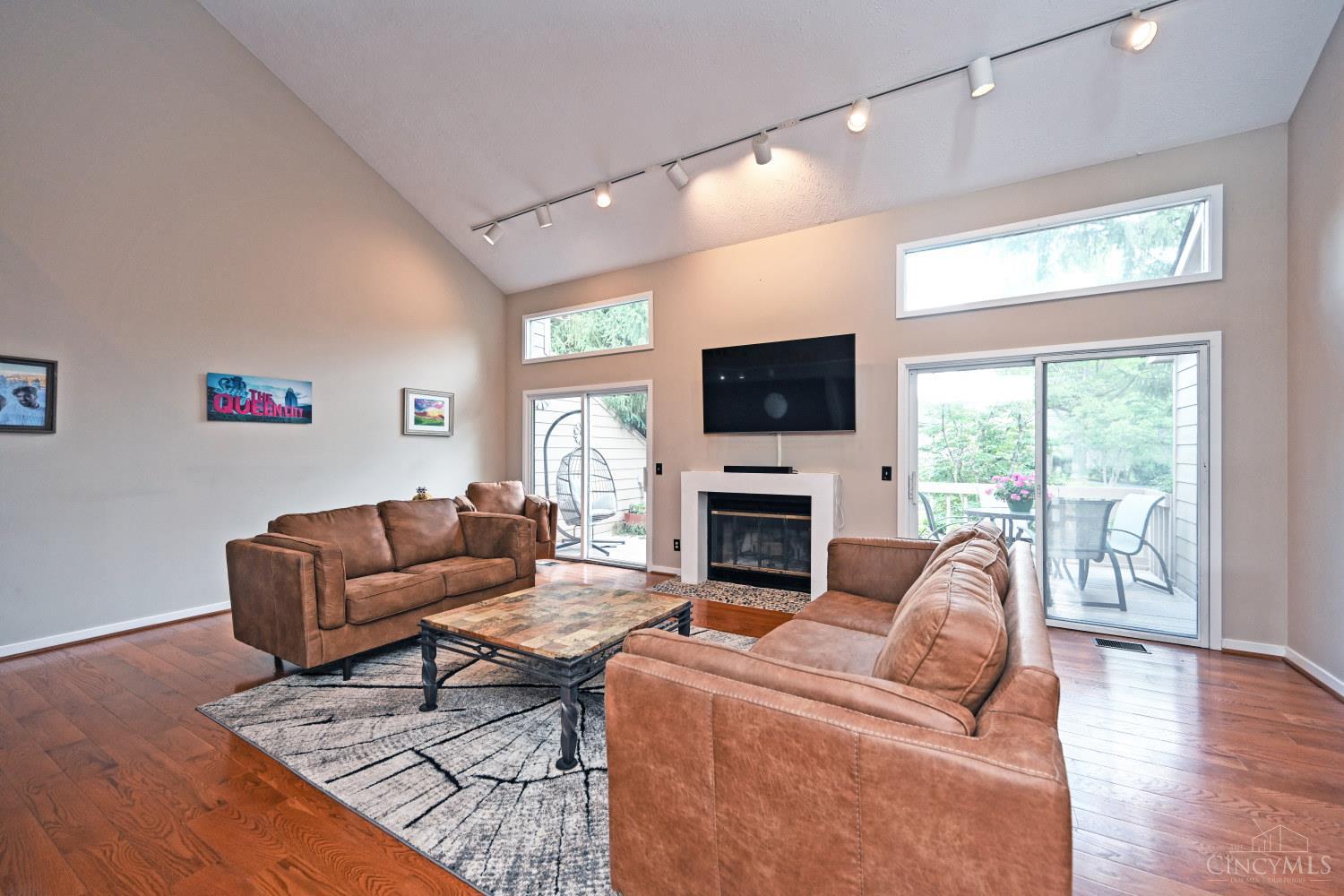 Homes for sale in Blue Ash, OH | 40 Carpenters Ridge, Blue Ash, OH 45241 | MLS# 1847887