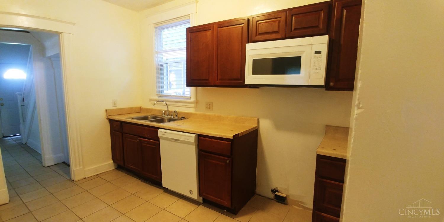 Homes for sale in Cincinnati, OH | 412 Elberon Ave, Cincinnati, OH 45205 | MLS# 1847916