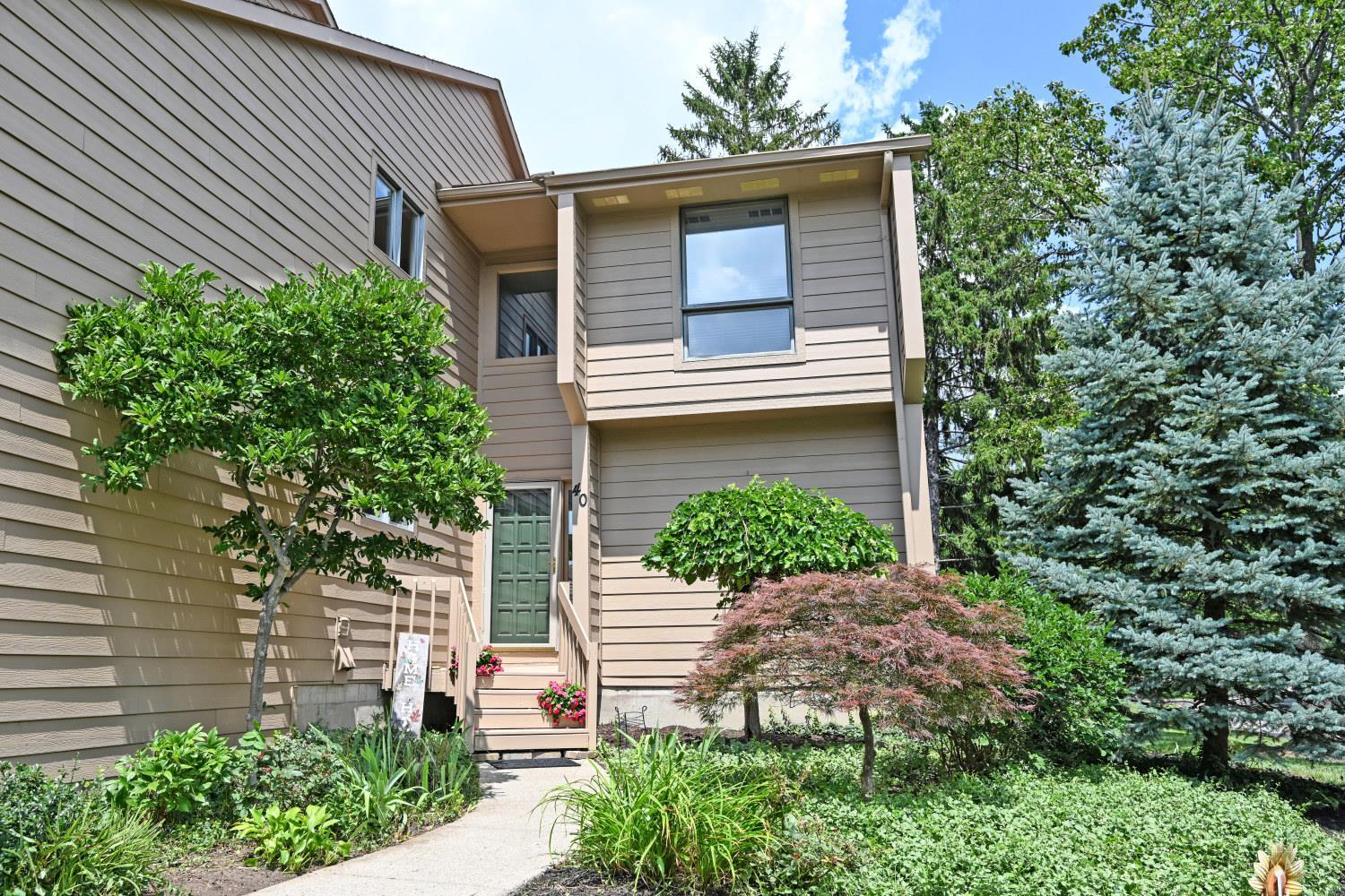 Homes for sale in Blue Ash, OH | 40 Carpenters Ridge, Blue Ash, OH 45241 | MLS# 1847887