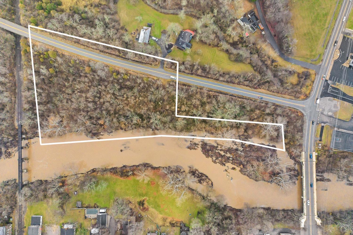 Homes for sale in Williamsburg, OH | 5 Dela Palma Rd, Williamsburg, OH 45176 | MLS# 1849569