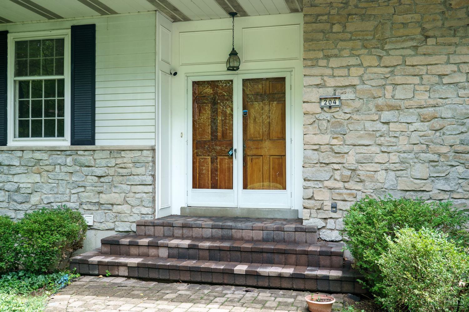 Homes for sale in Wyoming, OH | 204 Brocdorf Dr, Wyoming, OH 45215 | MLS# 1849800