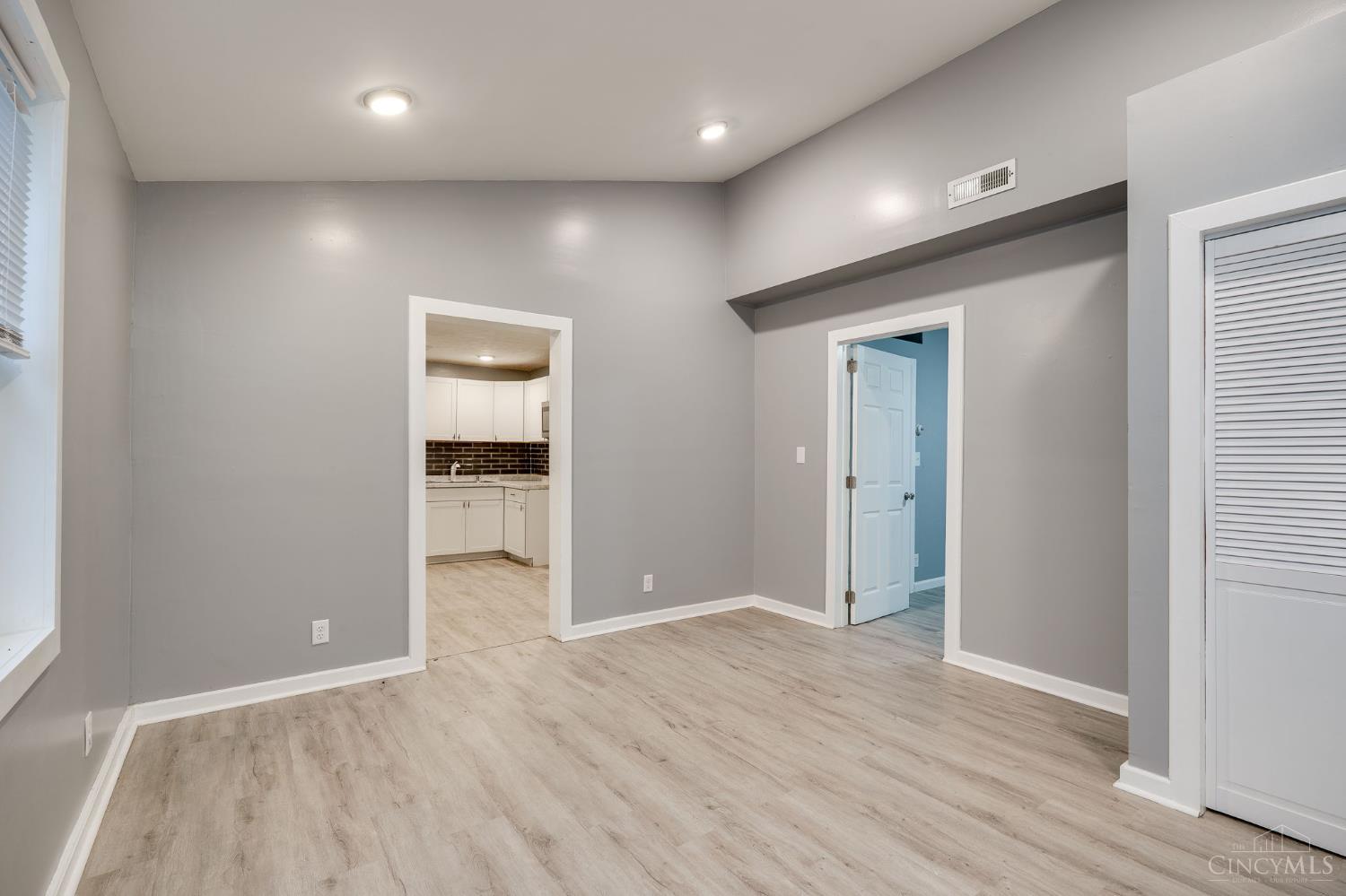 Homes for sale in Middletown, OH | 709 Elsmere St, Middletown, OH 45042 | MLS# 1849685