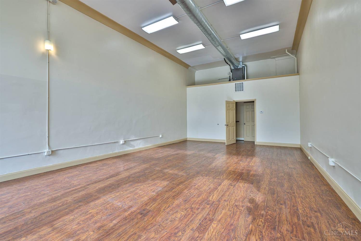 3235 Woodburn Avenue, Cincinnati, OH, 45207 — photo 15