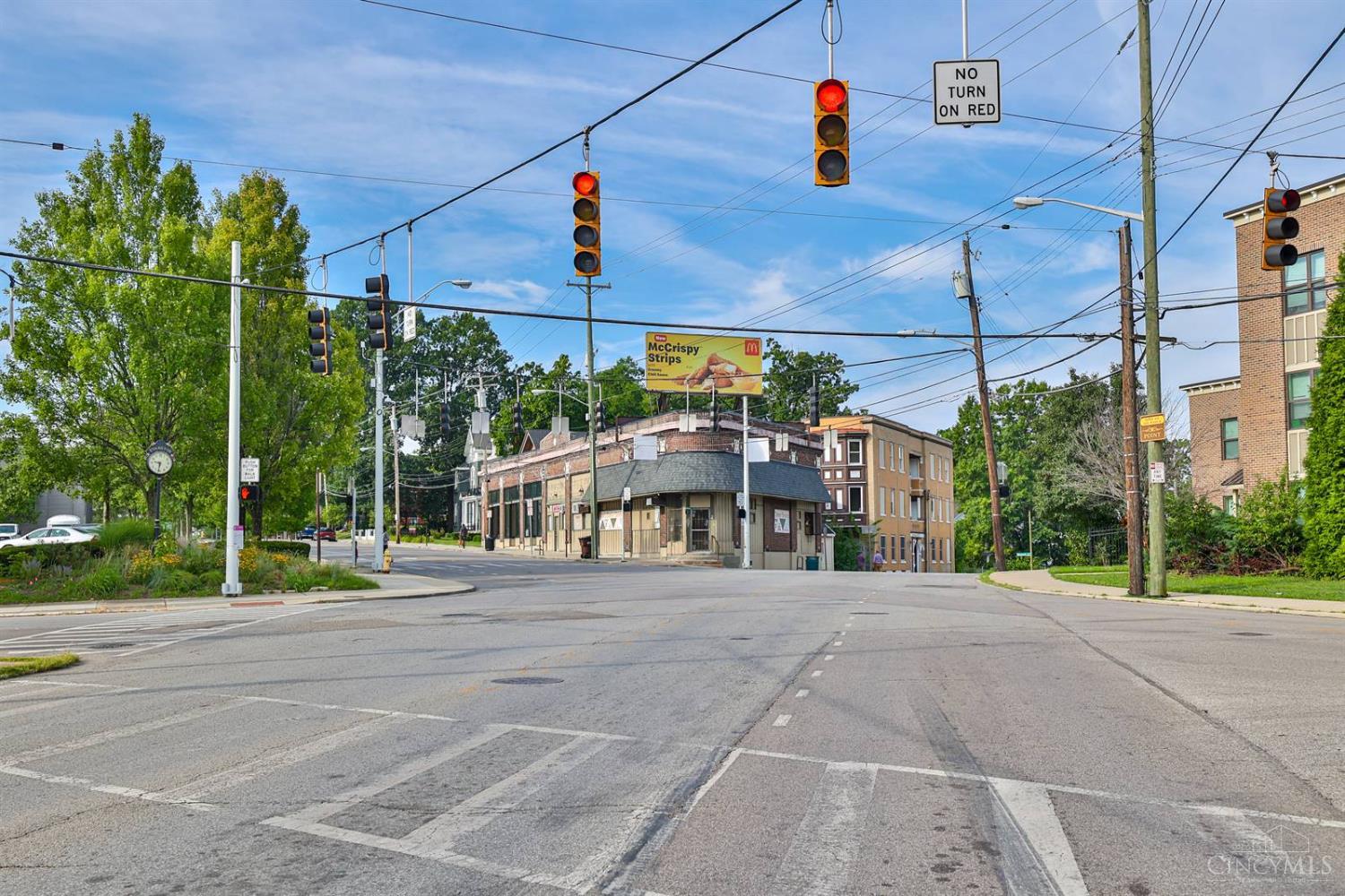 3235 Woodburn Avenue, Cincinnati, OH, 45207 — photo 9