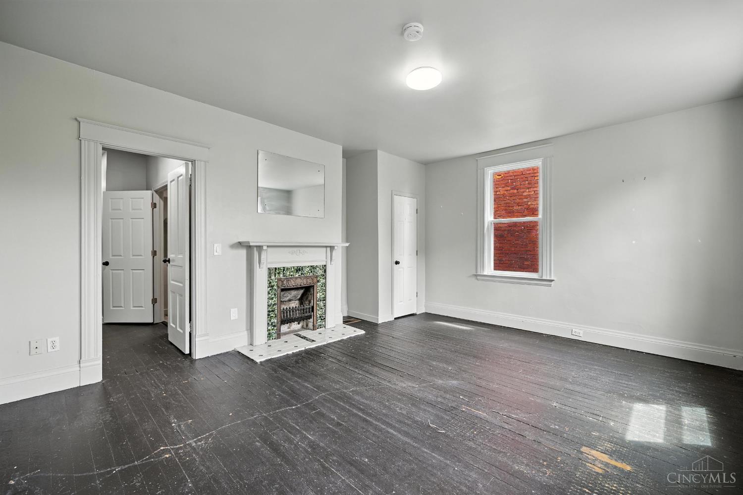 Homes for sale in Cincinnati, OH | 404 Warner St, Cincinnati, OH 45219 | MLS# 1848832