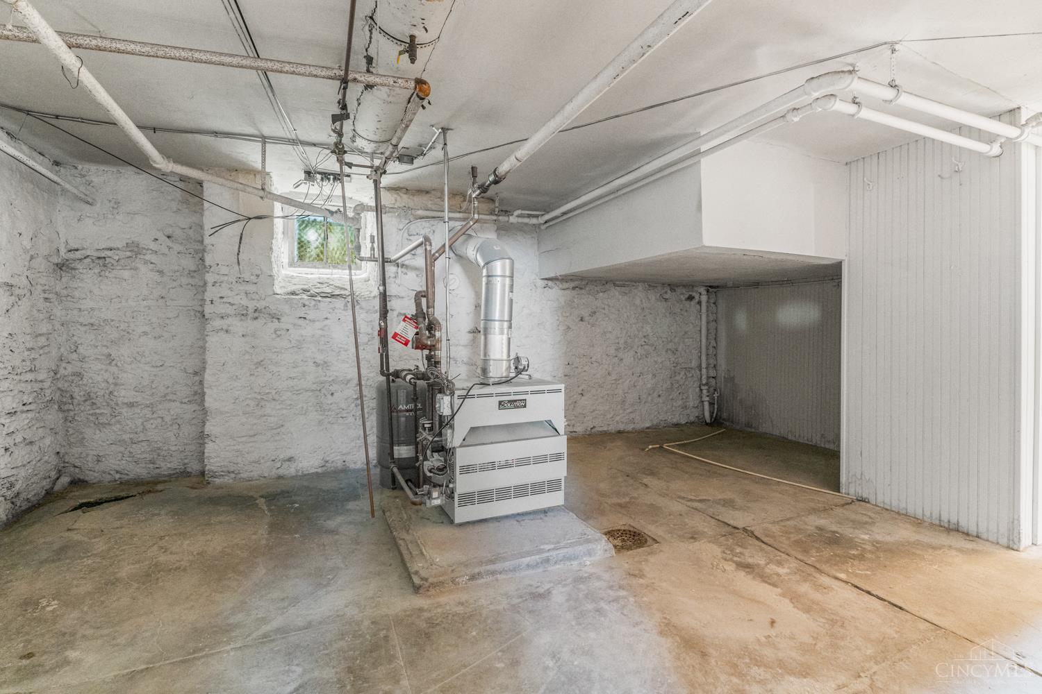 Homes for sale in Cincinnati, OH | 1840 Clarion Ave, Cincinnati, OH 45207 | MLS# 1851171