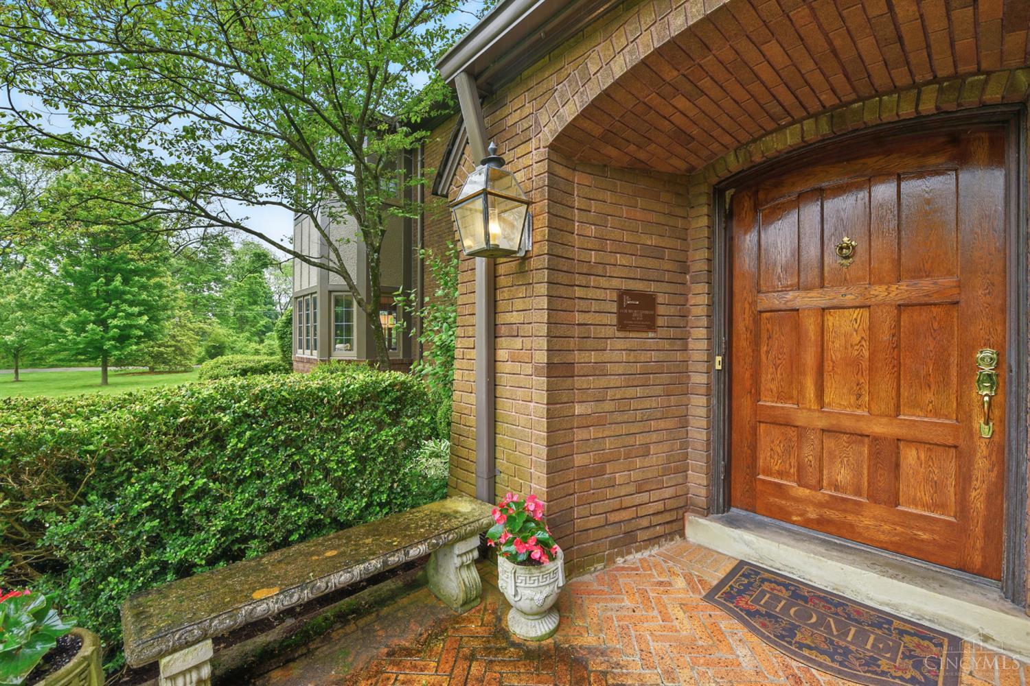 Homes for sale in Glendale, OH | 820 Van Nes Dr, Glendale, OH 45246 | MLS# 1851819