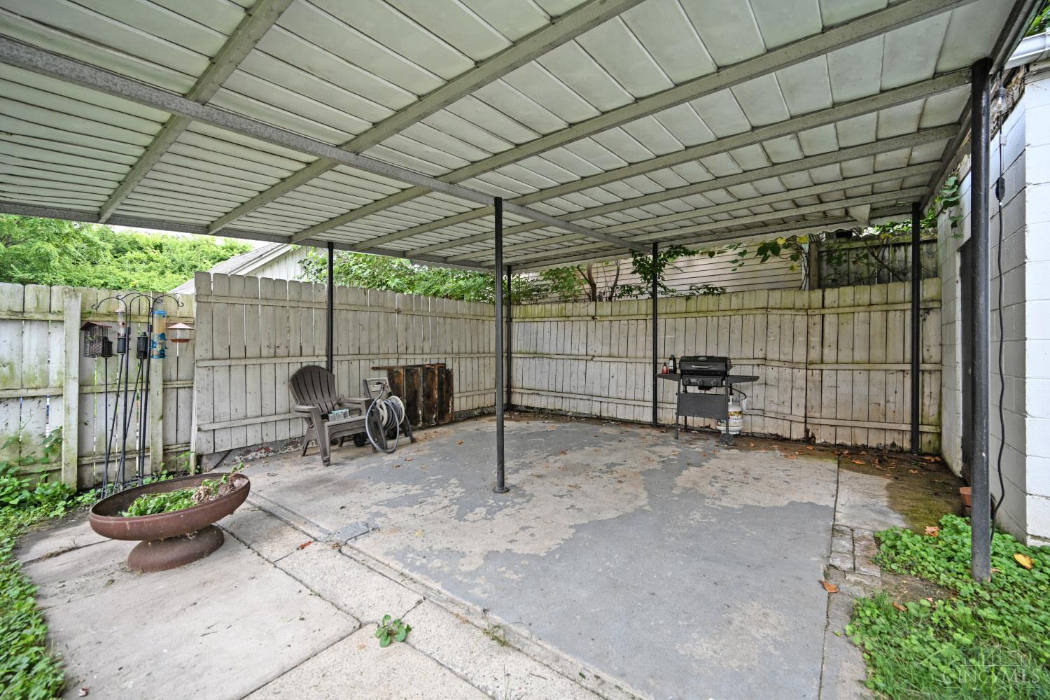 Homes for sale in Elmwood Place, OH | 3 Linden St, Elmwood Place, OH 45216 | MLS# 1852279