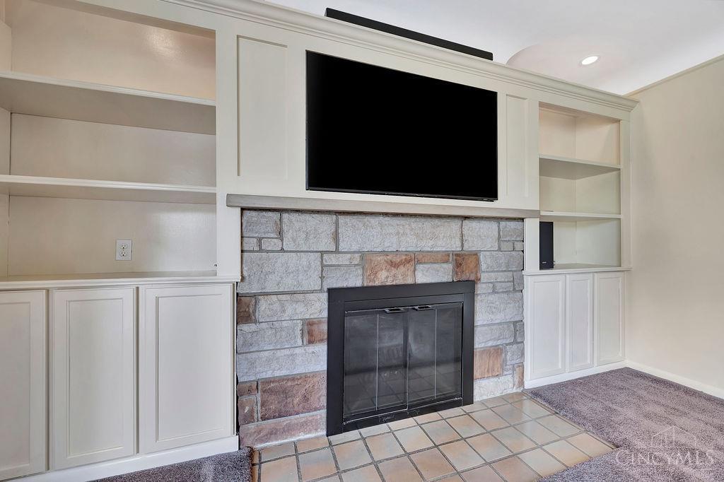 Homes for sale in Springfield Twp., OH | 9497 Long Ln, Springfield Twp., OH 45231 | MLS# 1852896