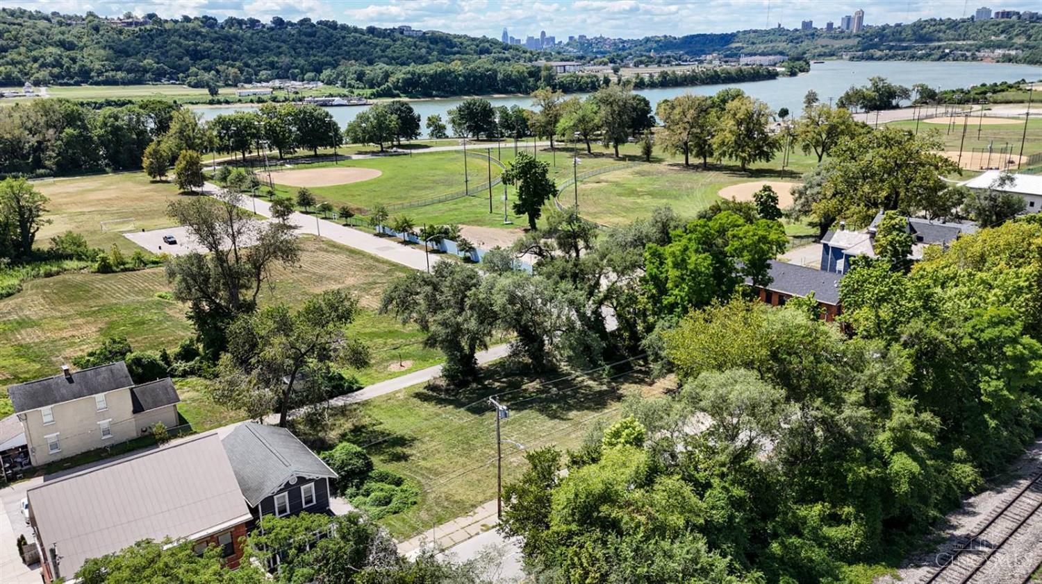 3219 Riverside Drive, Cincinnati, OH, 45226