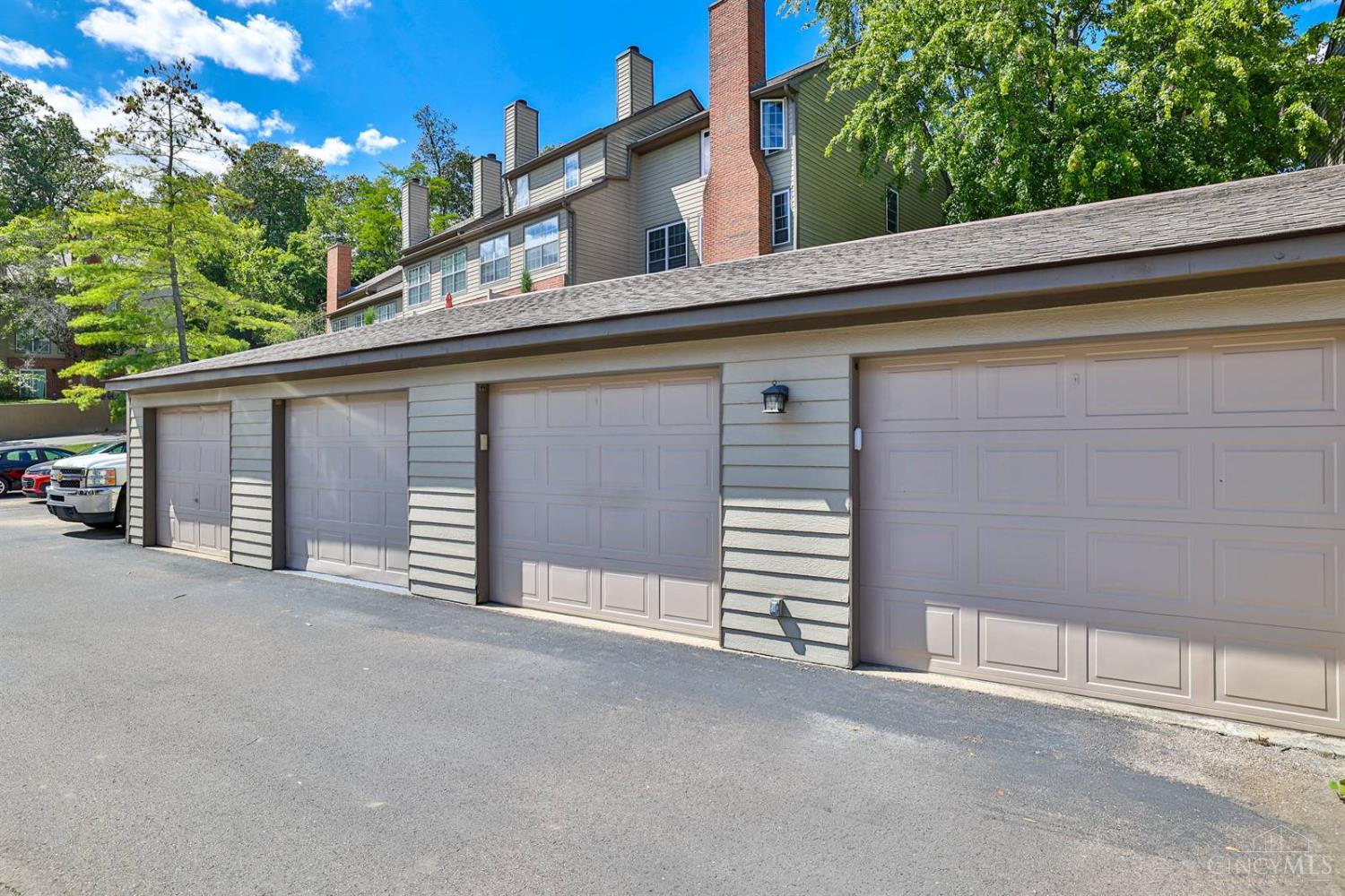 10555 Montgomery Road #49, Montgomery, OH, 45242 — photo 42