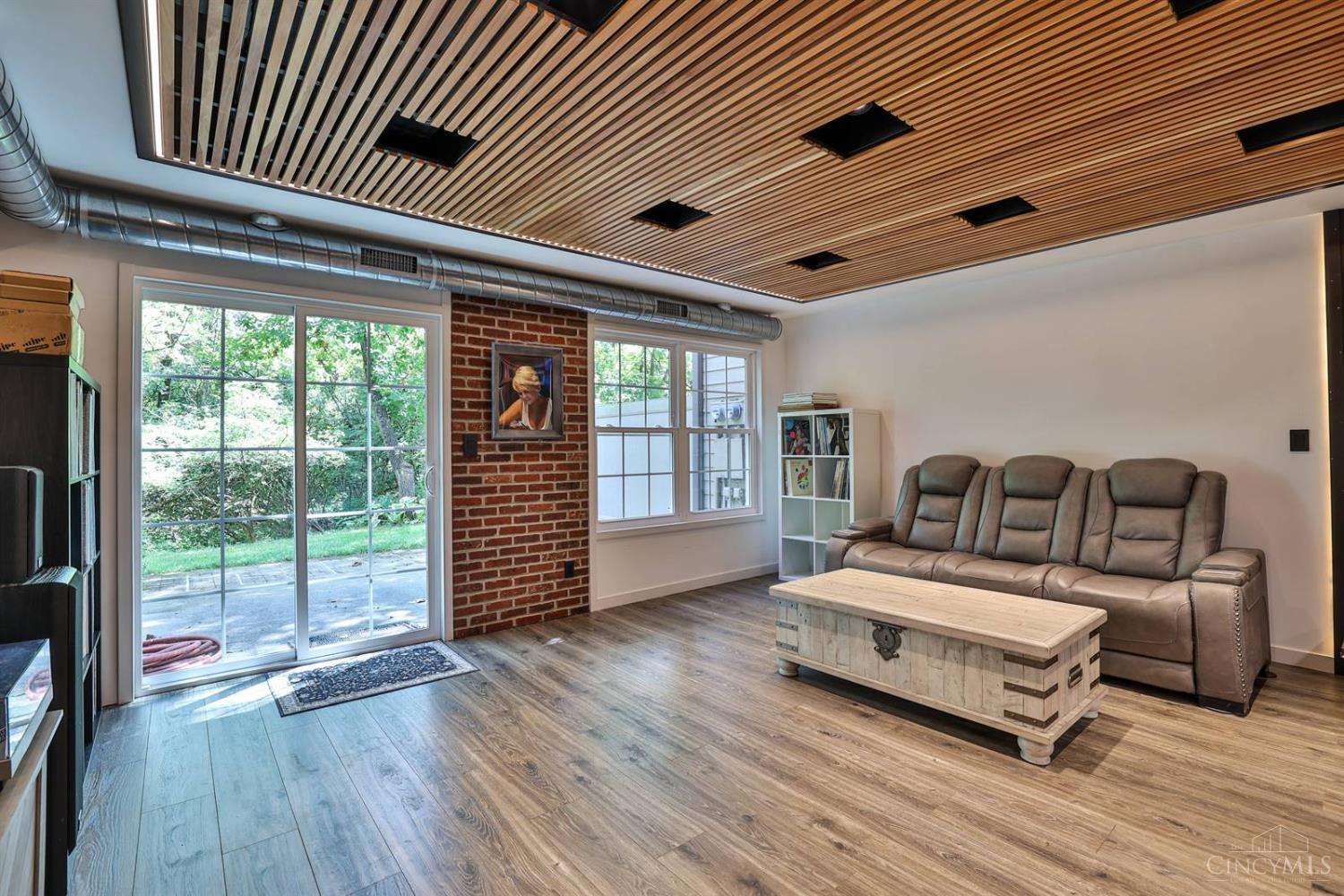 10555 Montgomery Road #49, Montgomery, OH, 45242 — photo 11
