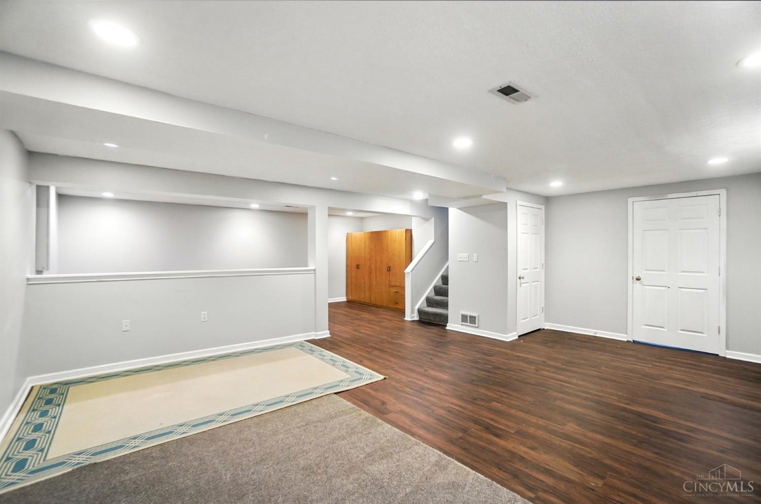 306 E Stoneridge Drive