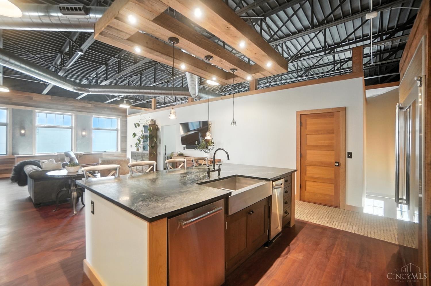 1628 Central Parkway