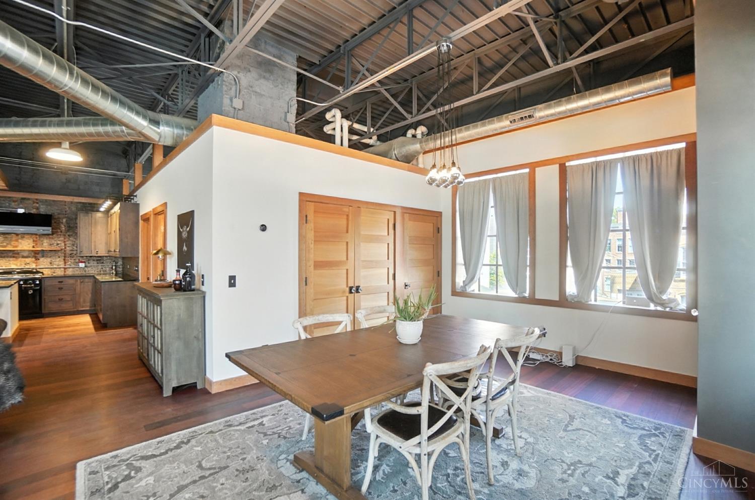 1628 Central Parkway