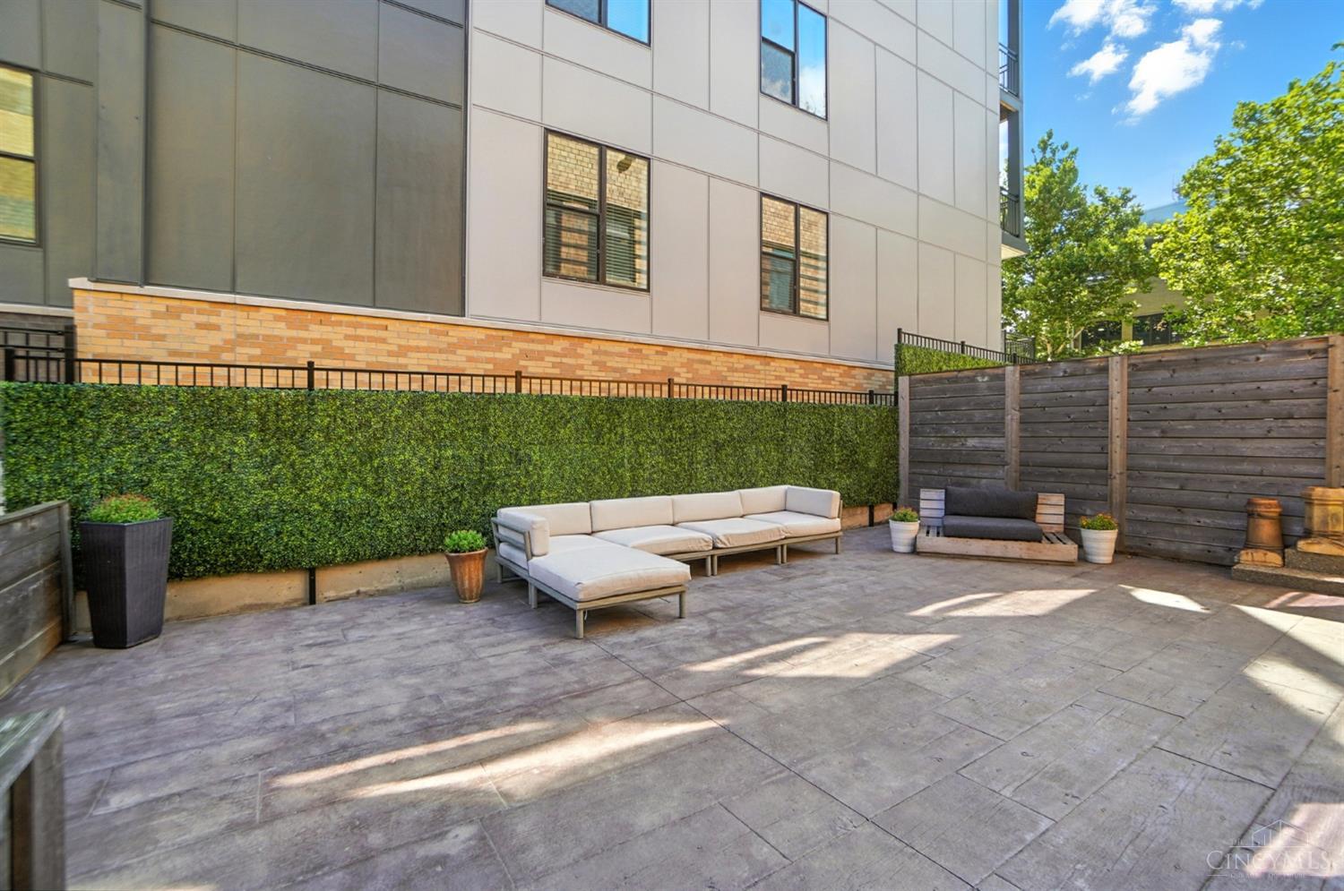 1628 Central Parkway