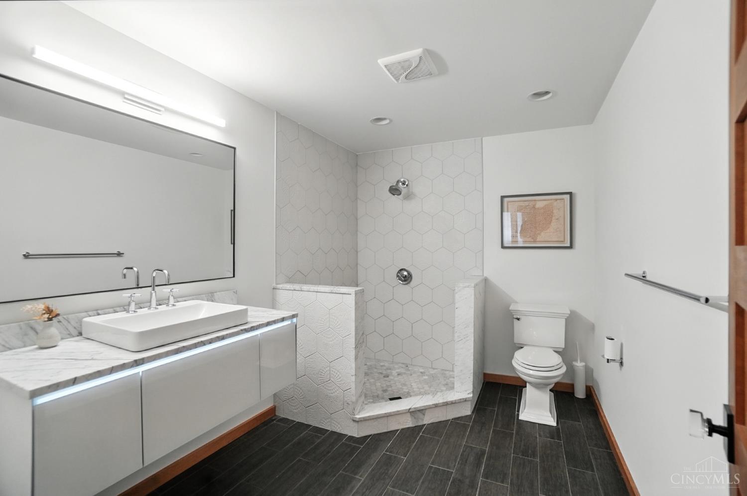 1628 Central Parkway