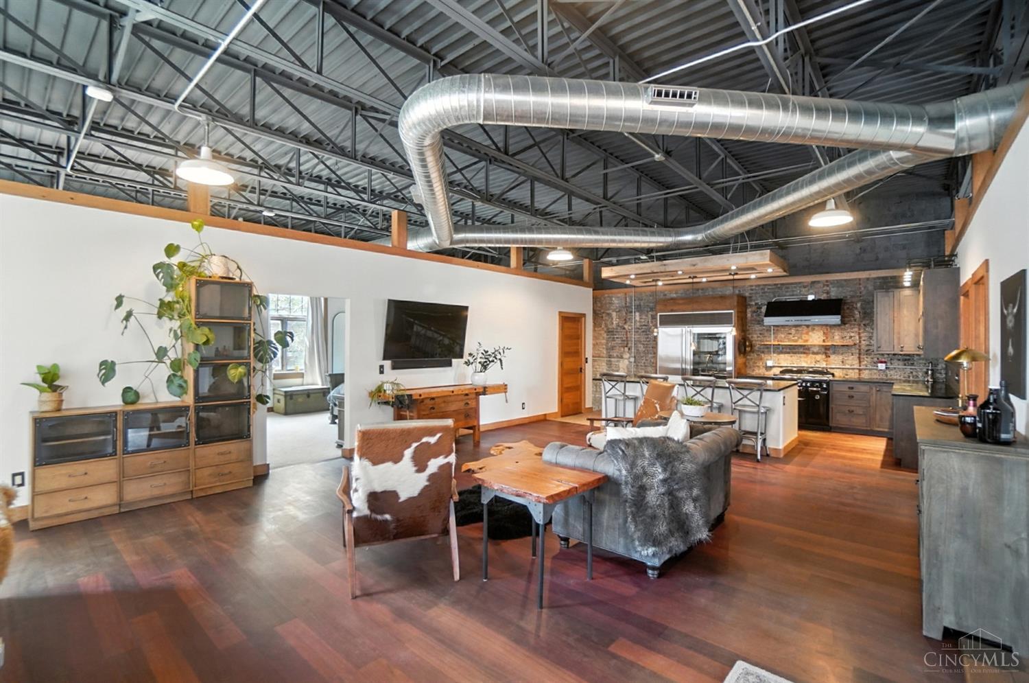 1628 Central Parkway