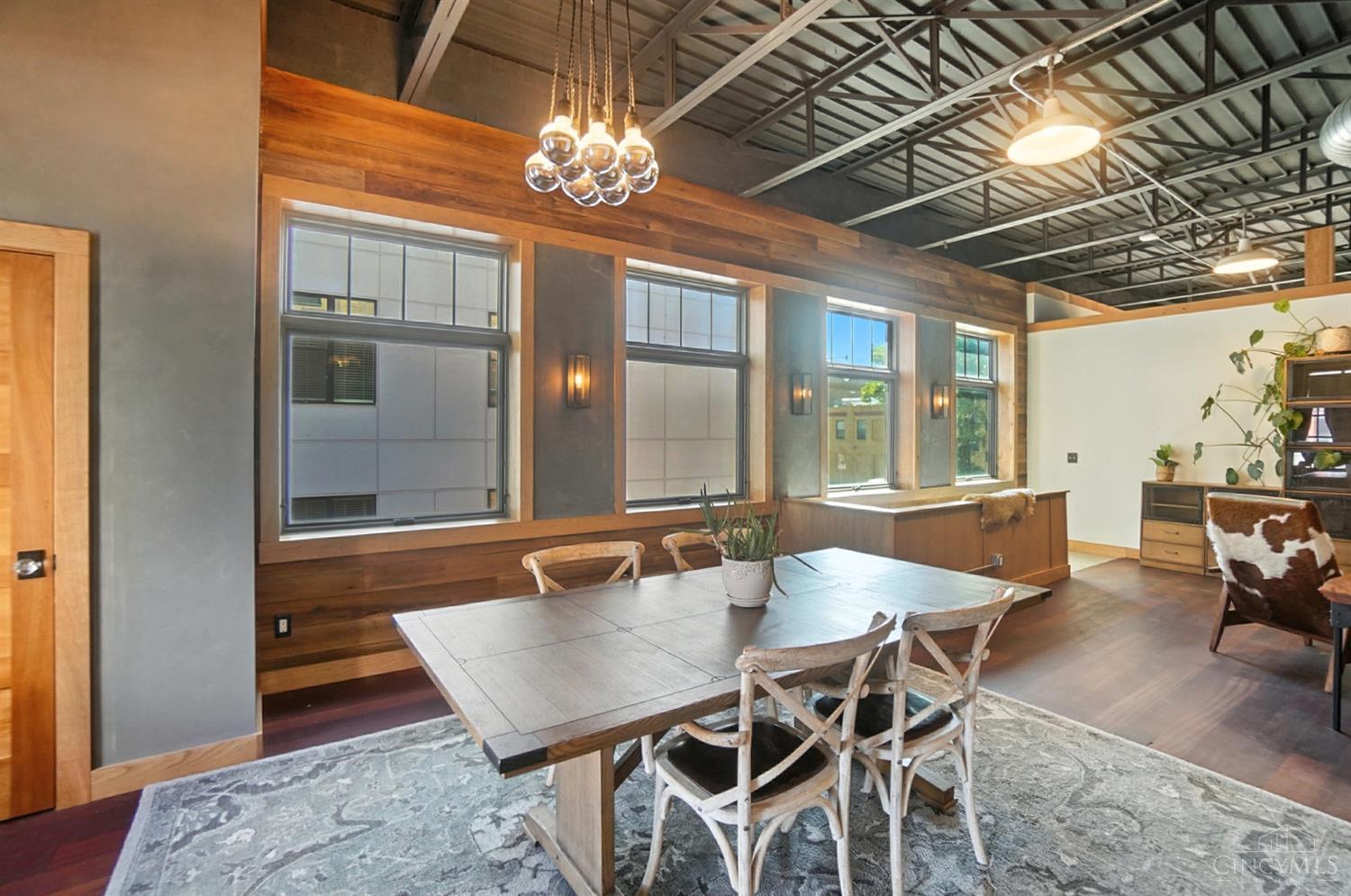 1628 Central Parkway