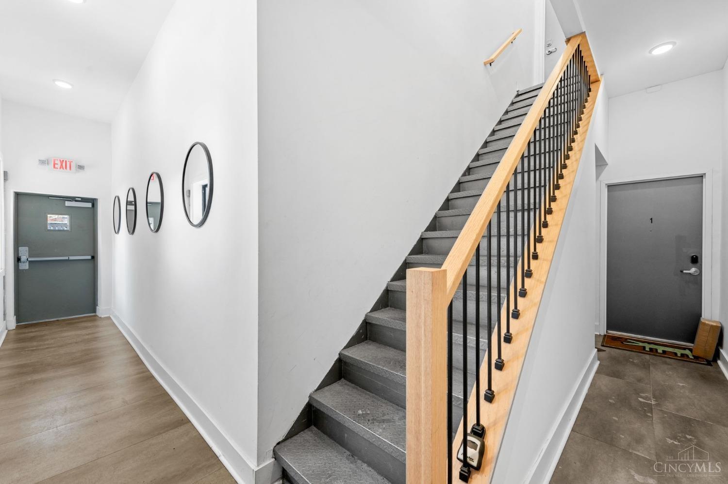 1909 Race Street #142