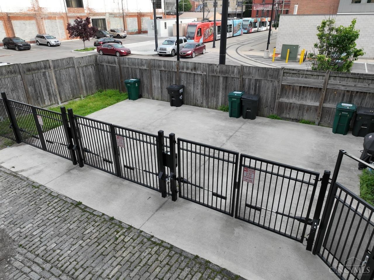 Homes for sale in Cincinnati, OH | 1909 Race St #2, Cincinnati, OH 45202 | MLS# 1854286