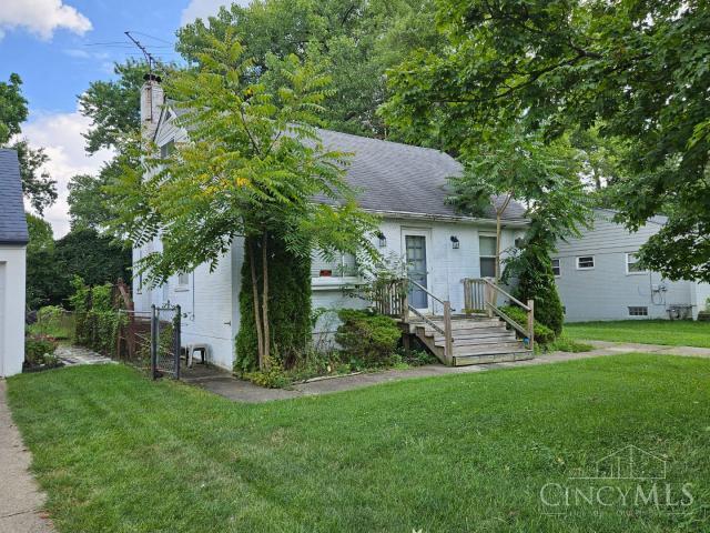 Homes for sale in Springfield Twp., OH | 8622 Mockingbird Ln, Springfield Twp., OH 45231 | MLS# 1854345