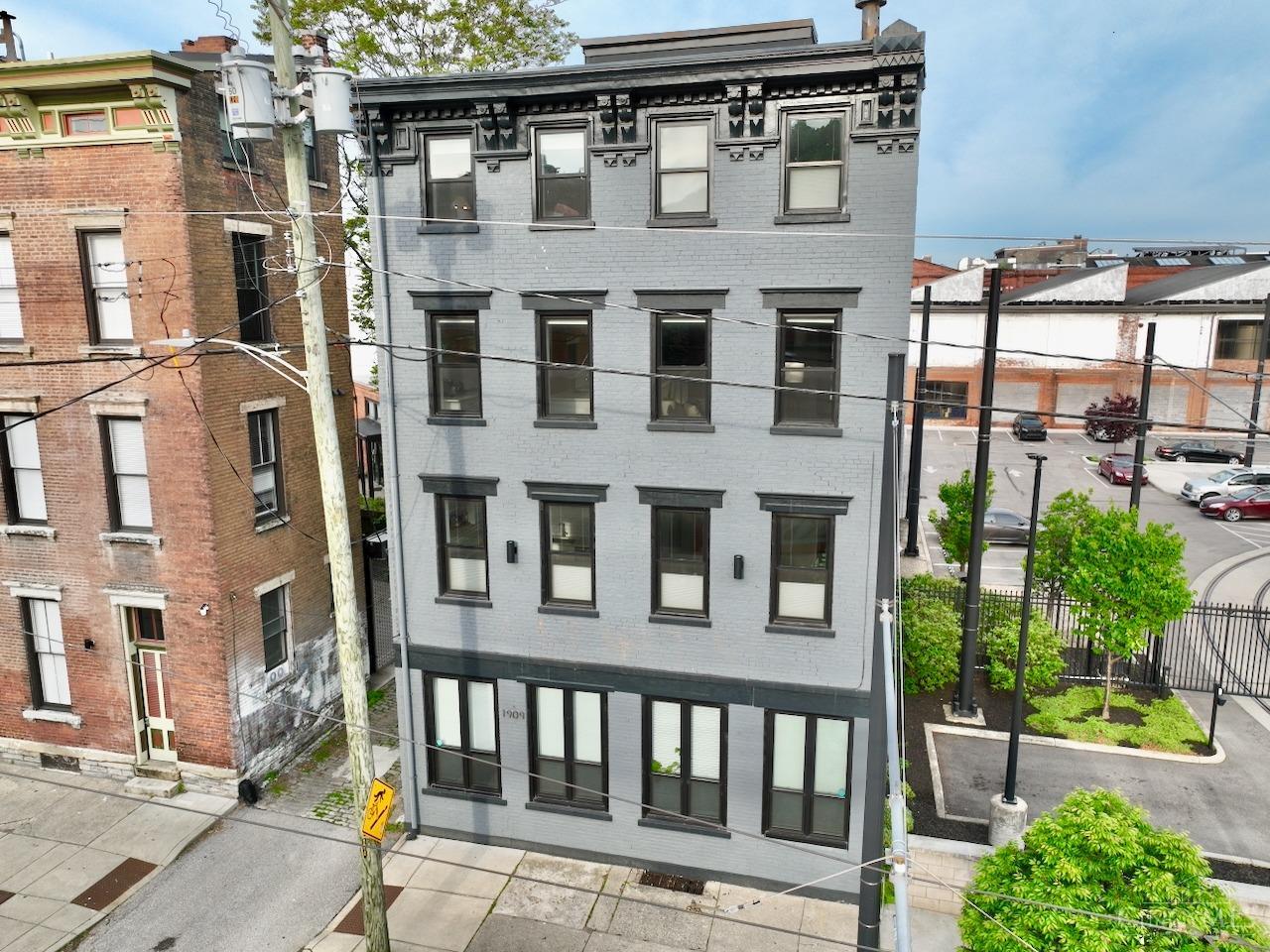 Homes for sale in Cincinnati, OH | 1909 Race St #2, Cincinnati, OH 45202 | MLS# 1854286