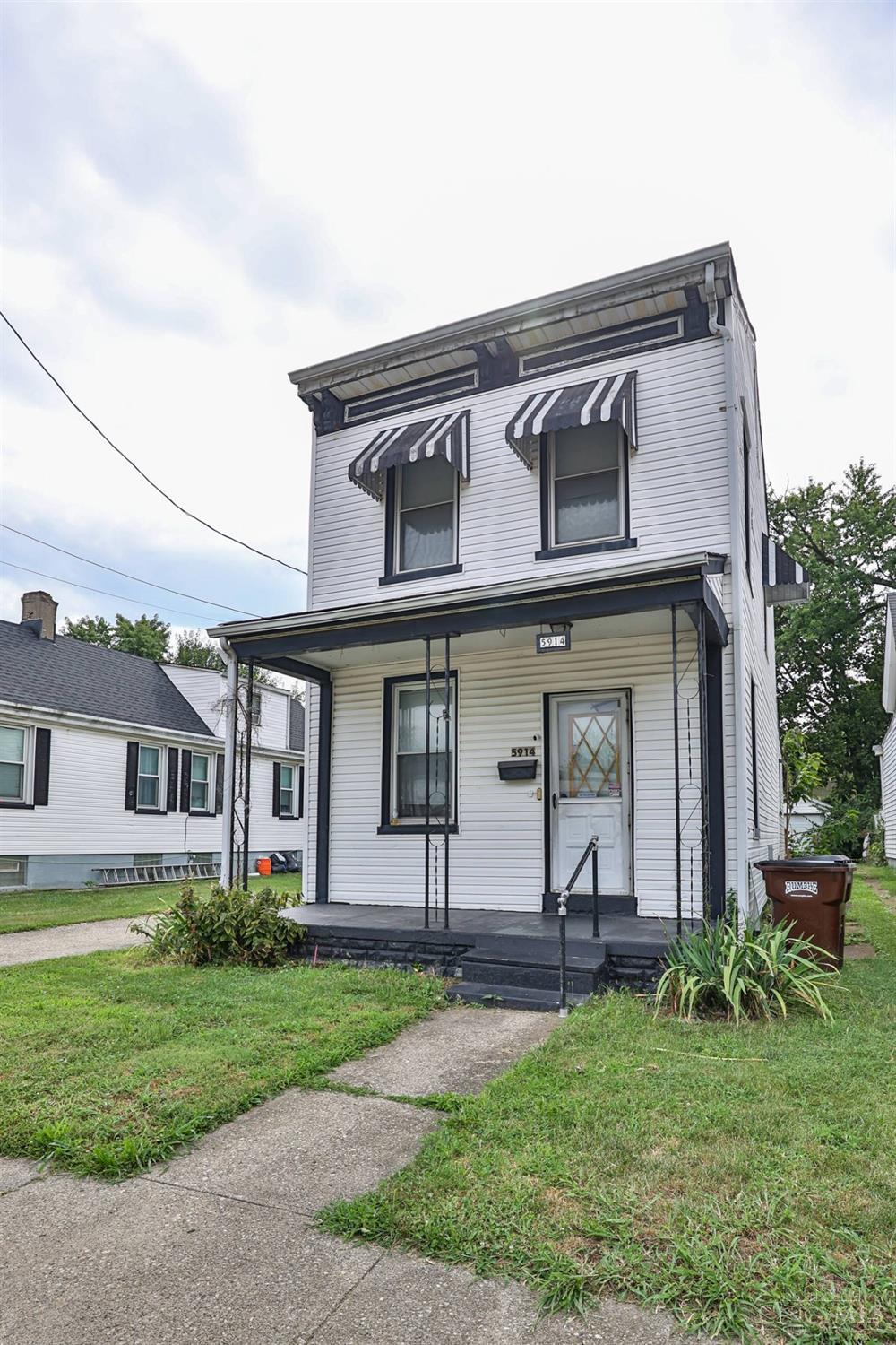 Homes for sale in Elmwood Place, OH | 5914 Elmwood Ave, Elmwood Place, OH 45216 | MLS# 1854784