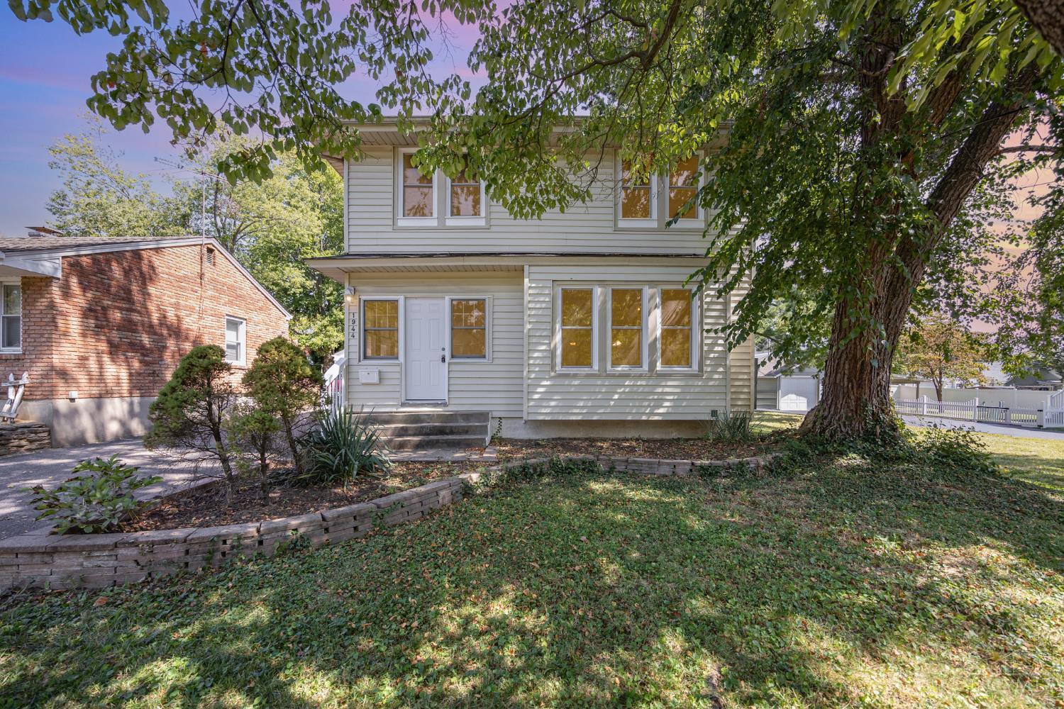 Homes for sale in Cincinnati, OH | 1944 Rockland Ave, Cincinnati, OH 45230 | MLS# 1854724