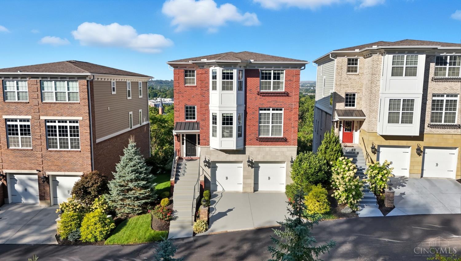 Homes for sale in Cincinnati, OH | 5349 Grand Vista Ct, Cincinnati, OH 45227 | MLS# 1854671