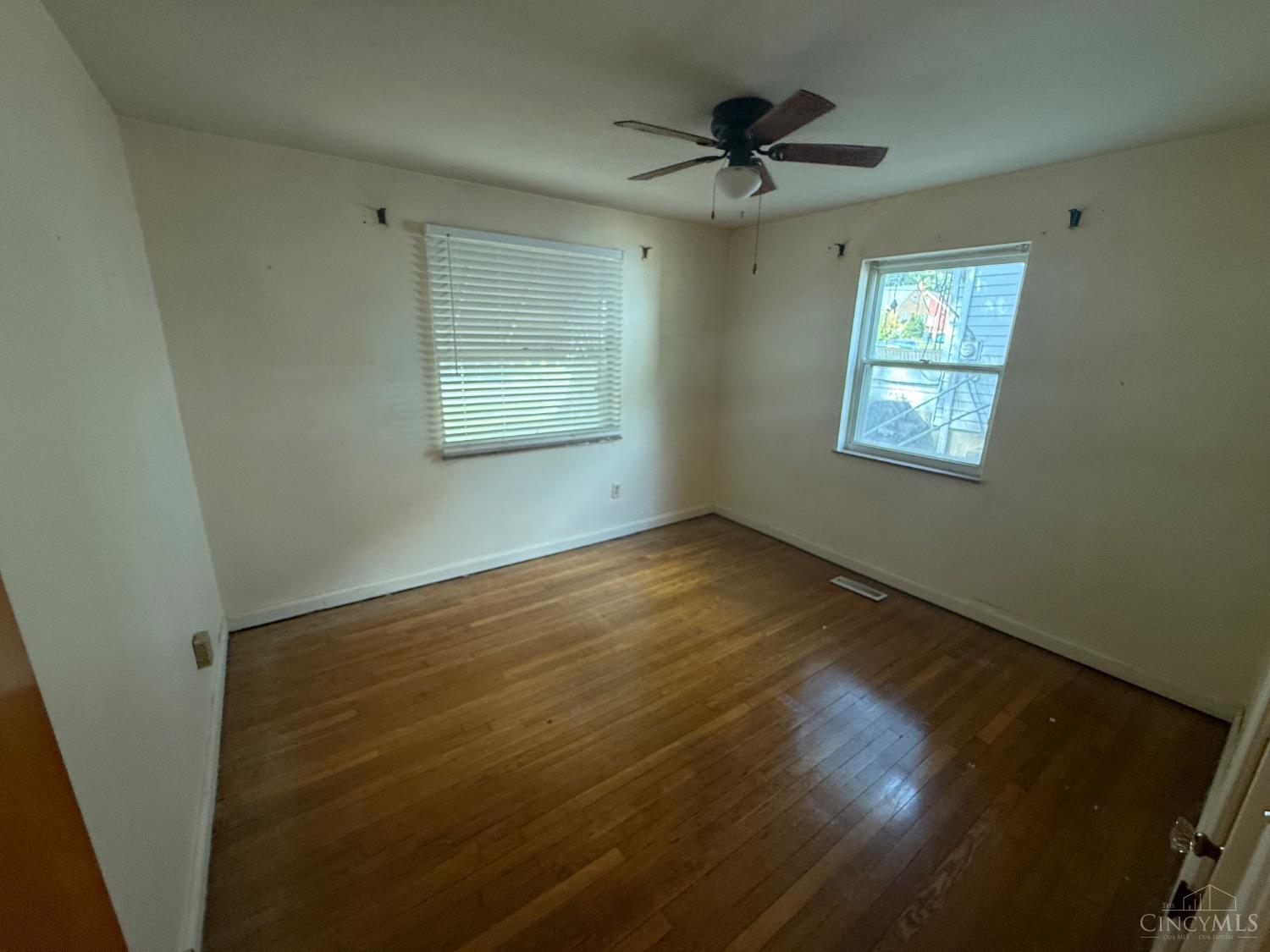 Homes for sale in Colerain Twp, OH | 8278 Lyness Dr, Colerain Twp, OH 45239 | MLS# 1855063