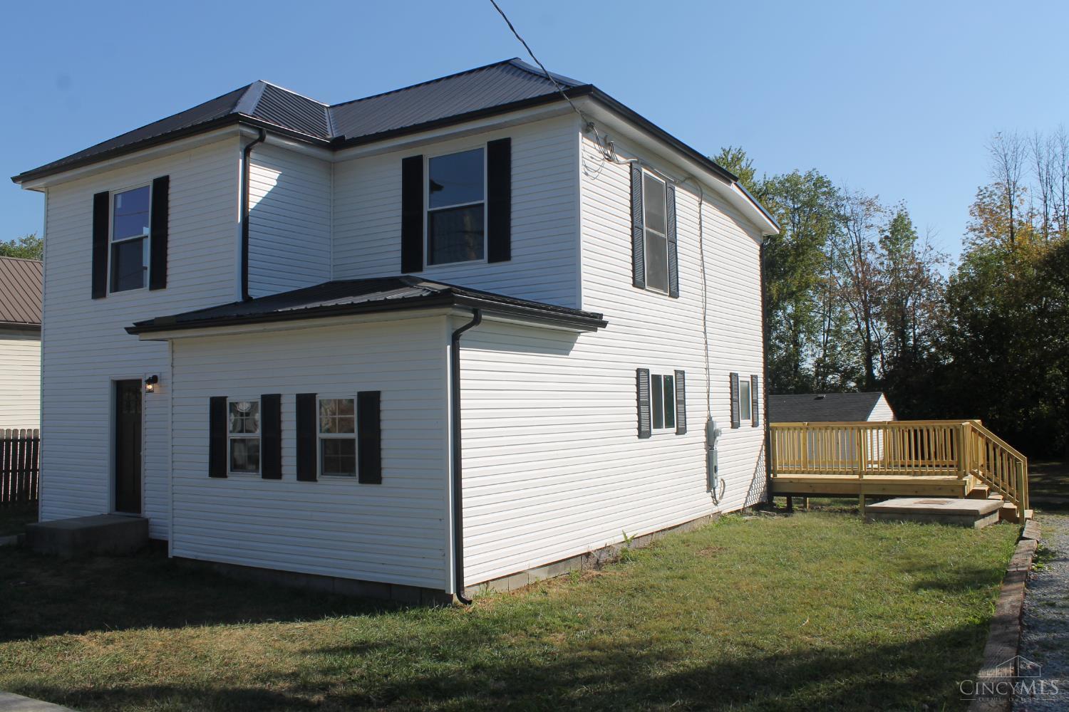 147 S Broadway Street