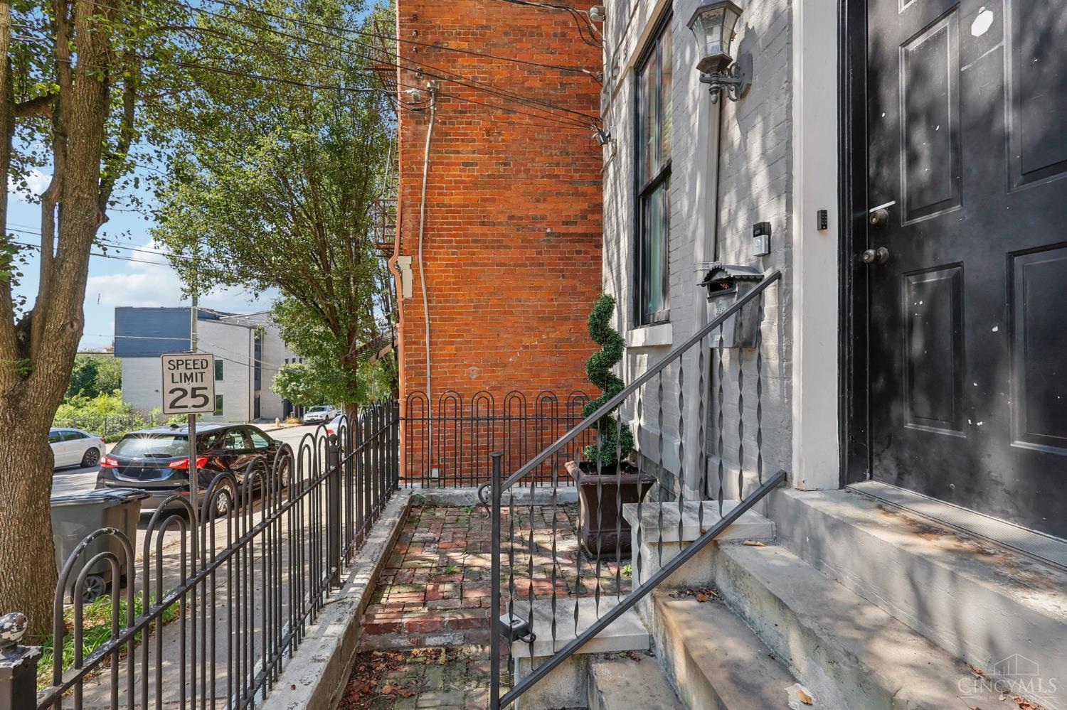 320 Mulberry Street, Cincinnati, OH, 45202 — photo 3