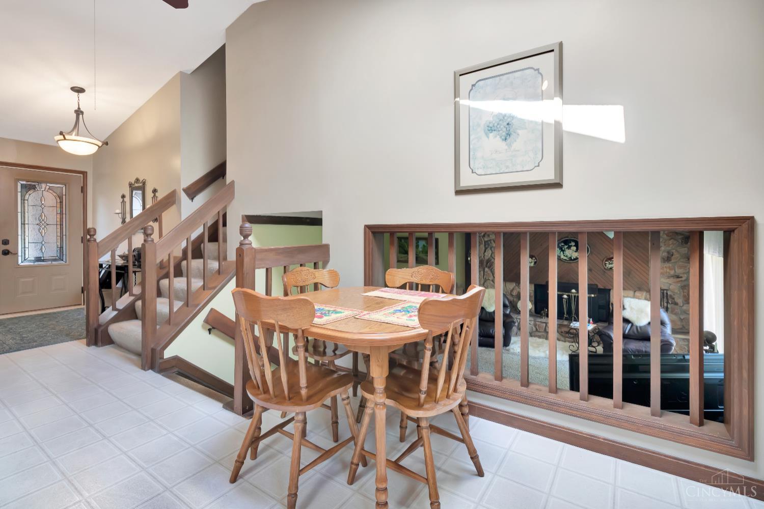 Homes for sale in Mason, OH | 1074 Willow Ln, Mason, OH 45040 | MLS# 1855264