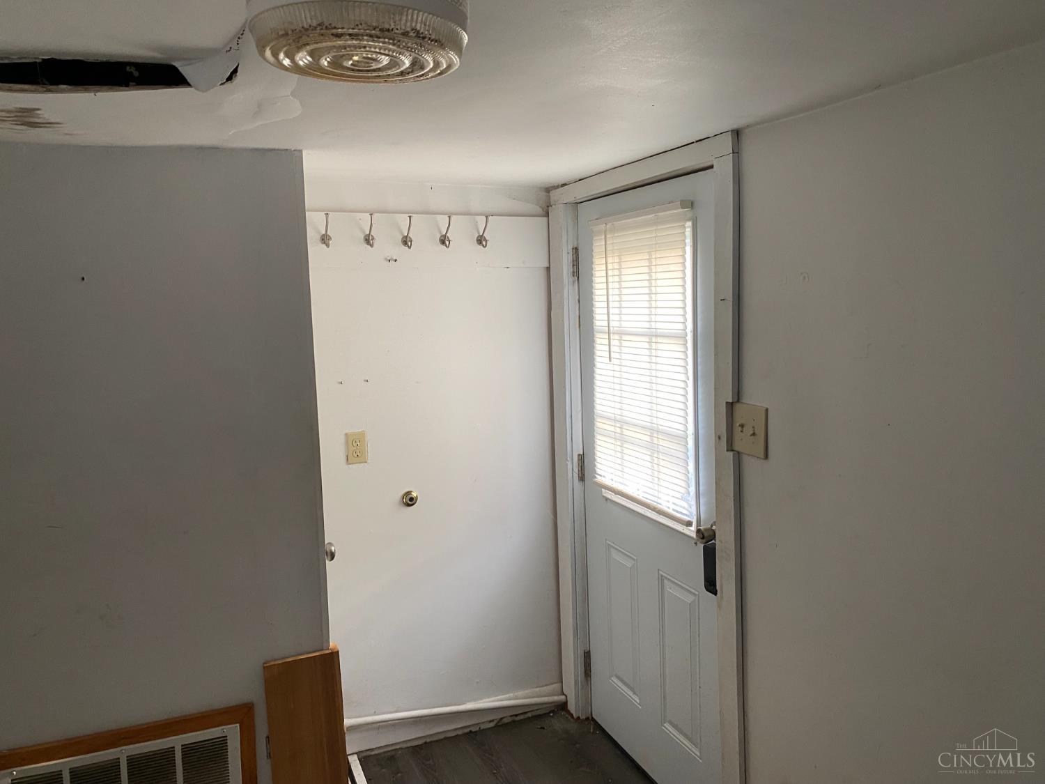 70 Logans Lane, West Union, OH, 45693 — photo 10