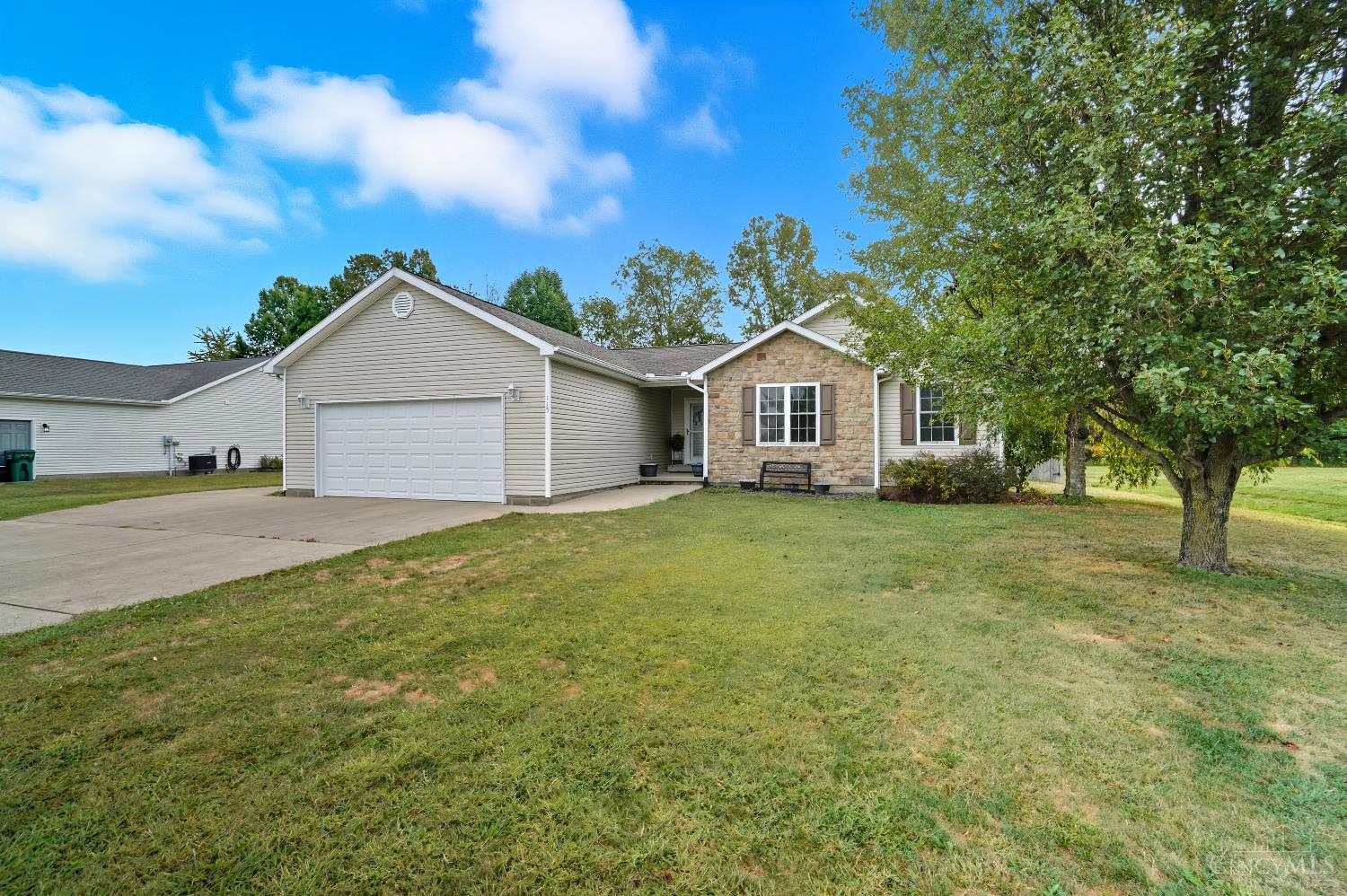Homes for sale in Mount Orab, OH | 115 Sweet Bay Trl, Mount Orab, OH 45154 | MLS# 1855454