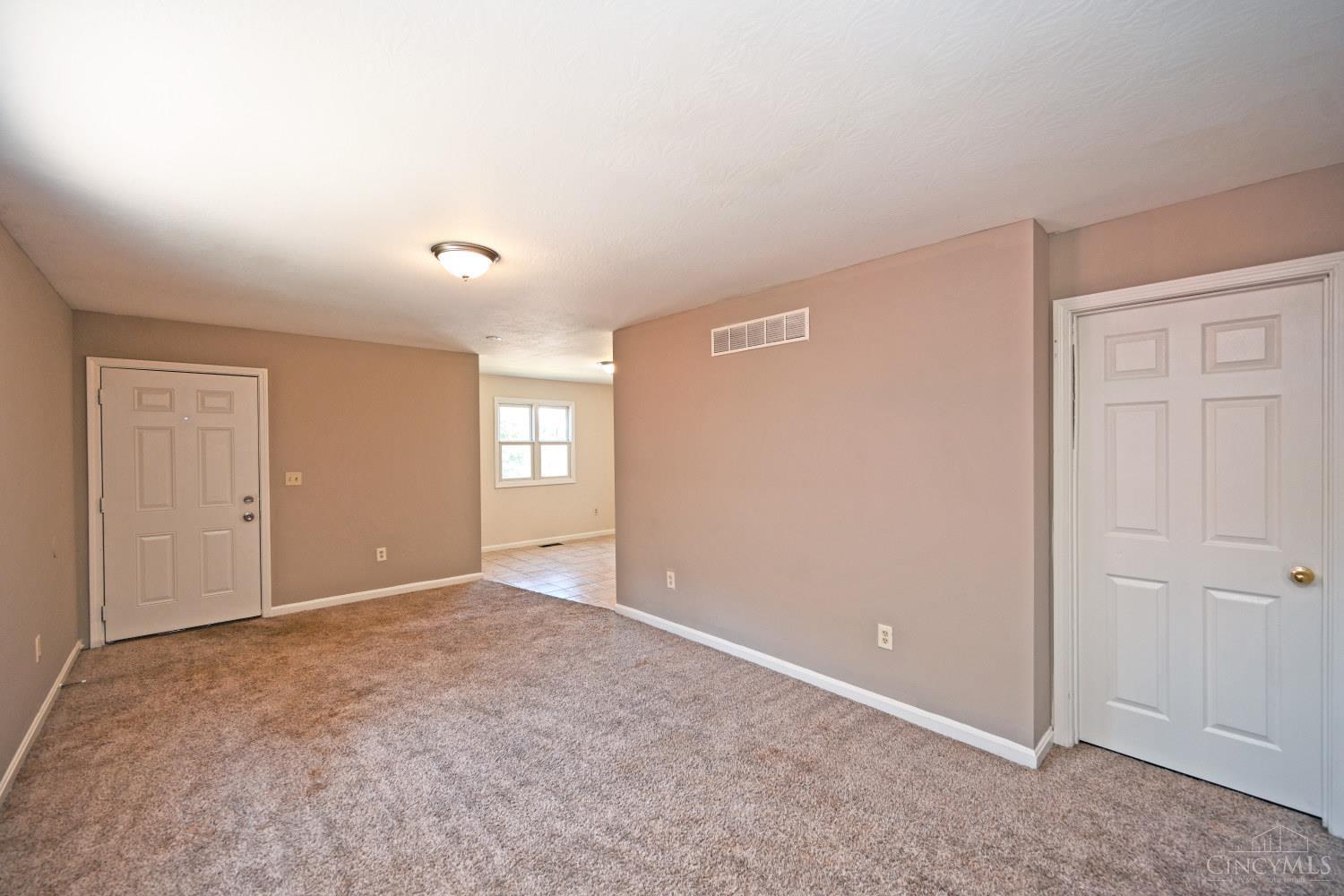 Homes for sale in North College Hill, OH | 1917 Dallas Ave, North College Hill, OH 45239 | MLS# 1855501