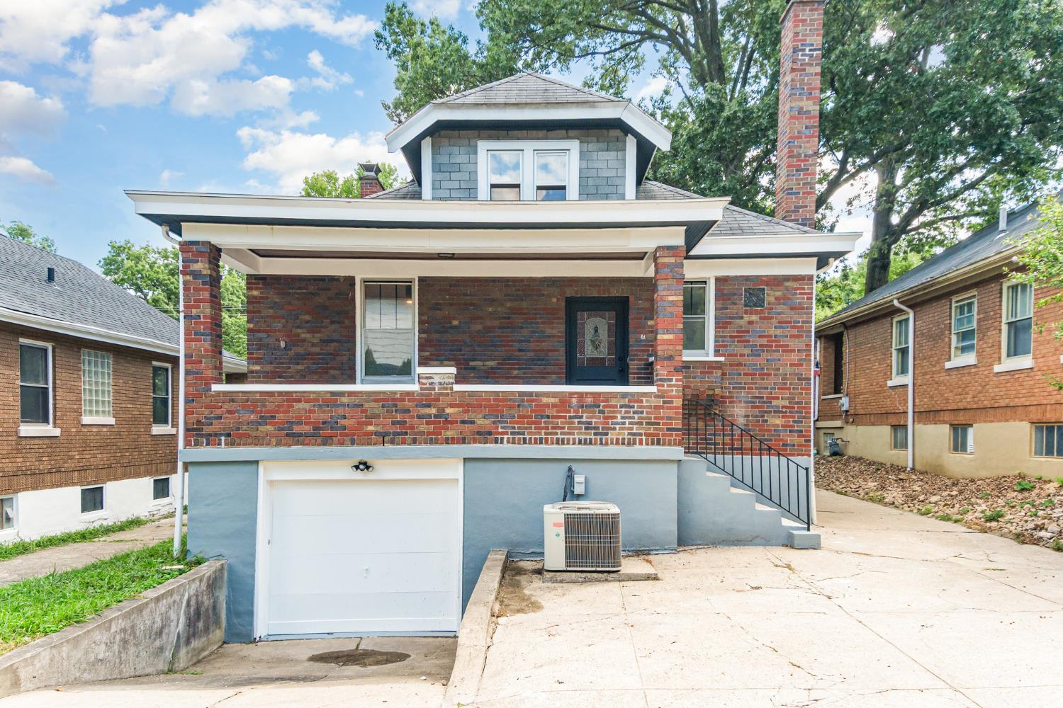 Homes for sale in Cincinnati, OH | 2905 Daytona Ave, Cincinnati, OH 45211 | MLS# 1855653