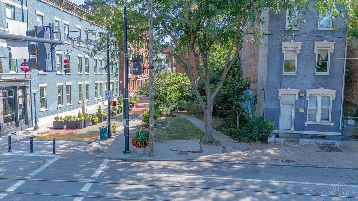 1330 Race Street, Cincinnati, OH, 45202