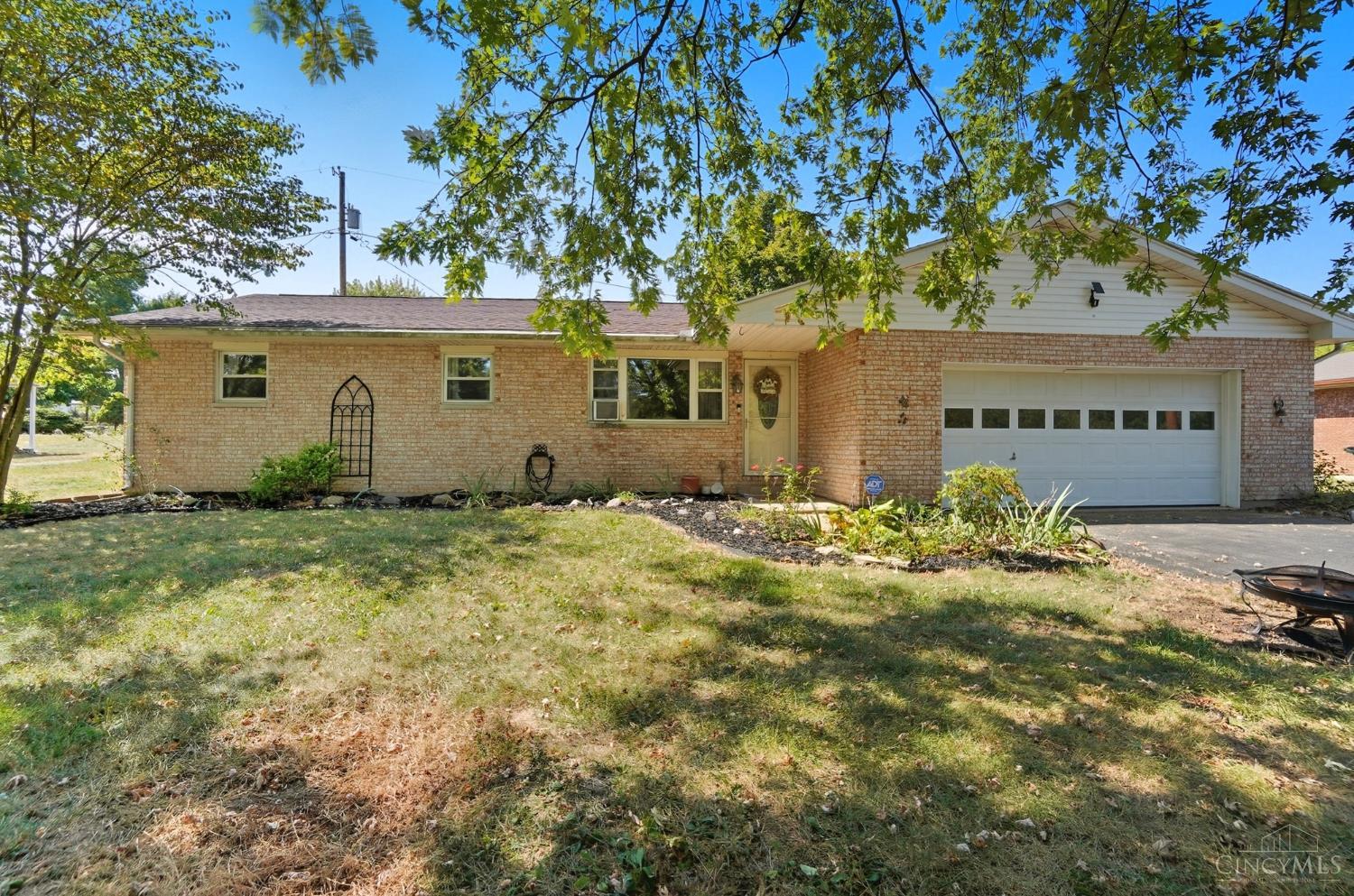 8023 Pleasant Valley Road