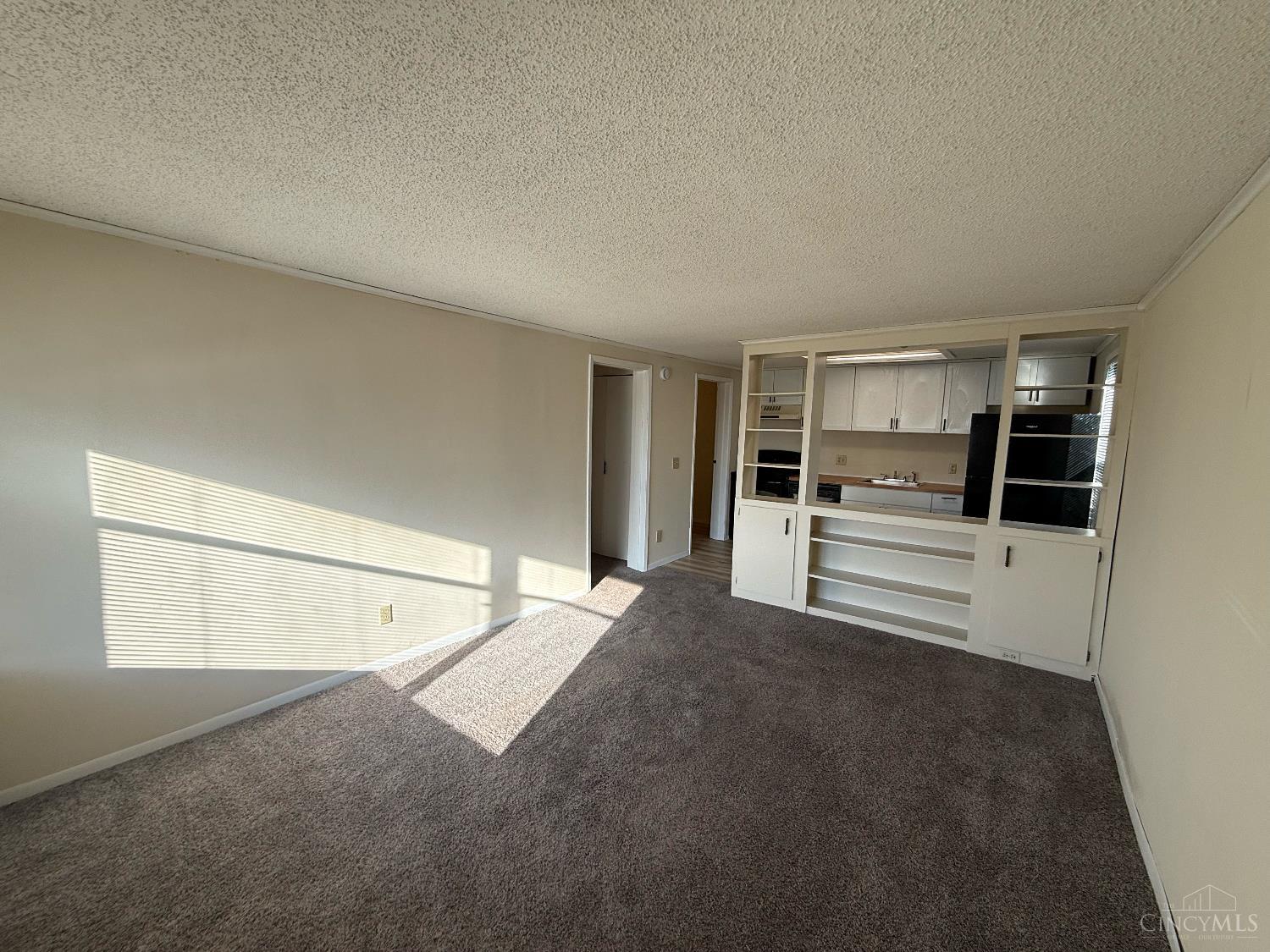 Homes for sale in West Chester, OH | 9537 Olde Woods, West Chester, OH 45011 | MLS# 1855876