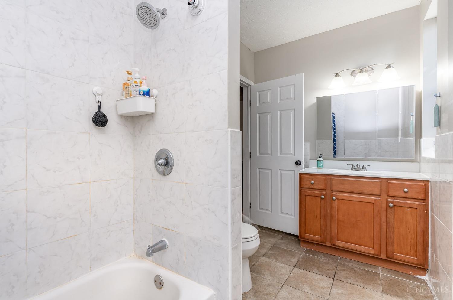 2320 Maplewood Avenue, Cincinnati, OH, 45219 — photo 8