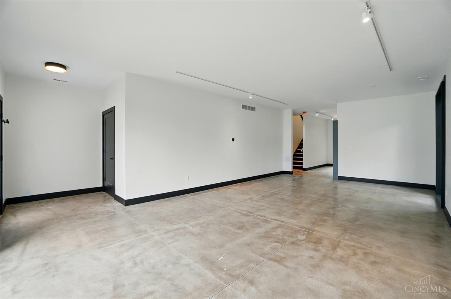 3555 Eden Avenue, Cincinnati, OH, 45229 — photo 8